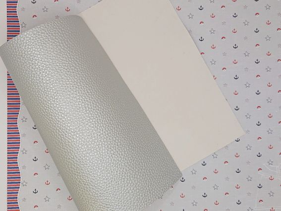 Искусственная кожа для рукоделия, среднезернистая, А4 цвет металлик Серебро, 1 шт