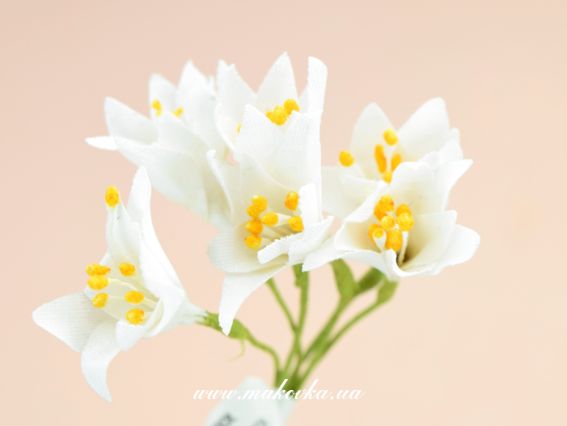 Лилии тканевые, 6 шт, белые Лилии тканевые, 6 шт, белые