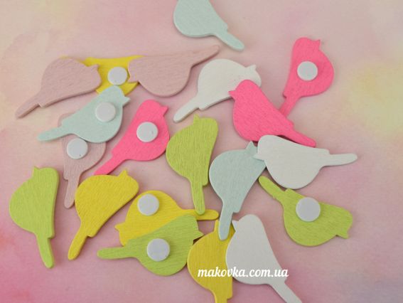 Набор самоклеющихся фигурок Птички, цветные микс, из фанеры, арт15320 Набор самоклеющихся фигурок Птички, цветные микс, из фанеры, арт15320