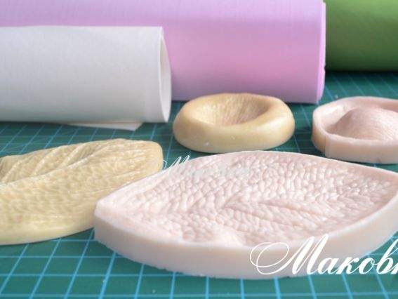 Молд и вайнер используют при изготовлении цветов