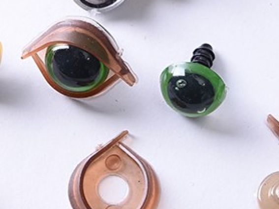 Очі і повіки ЗЕЛЕНІ, д = 10 мм (повіка 20х15мм), з безпечним кріпленням, 1 пара Очі і повіки ЗЕЛЕНІ, д = 10 мм (повіка 20х15мм), з безпечним кріпленням, 1 пара