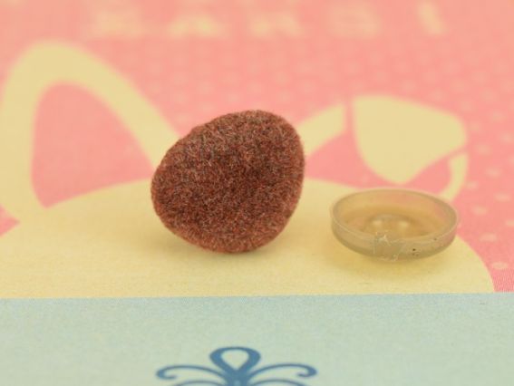 Коричневий ніс для м'яких іграшок, оксамитовий, 12х14 мм, трикутний, 1 шт