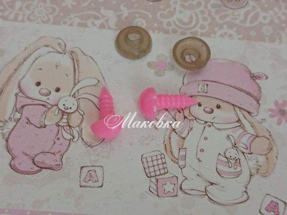 Носики треугольные маленькие 8,5х6 мм , Розовые 2 шт (на ножке)