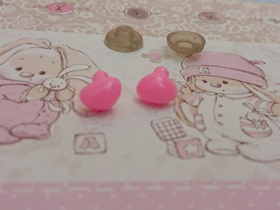 Носи для іграшок трикутні маленькі 8,5х7 мм, Рожеві 2 шт на безпечному кріпленні