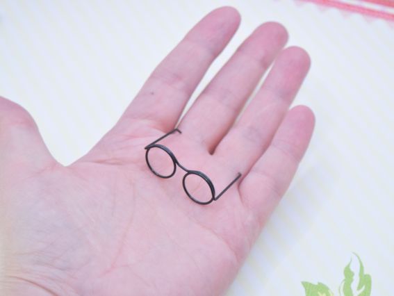 Очки для игрушек, проволочные, цвет Черный, размер 35*24 мм