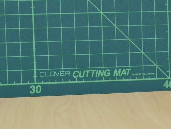 Мат Clover 45х32 см для різання (печворку) 