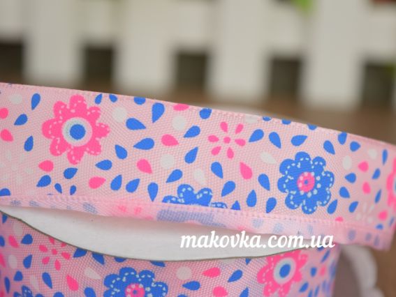 Атласна Стрічка декоративна з малюнком КВІТИ №1 світло-рожева, 1 м