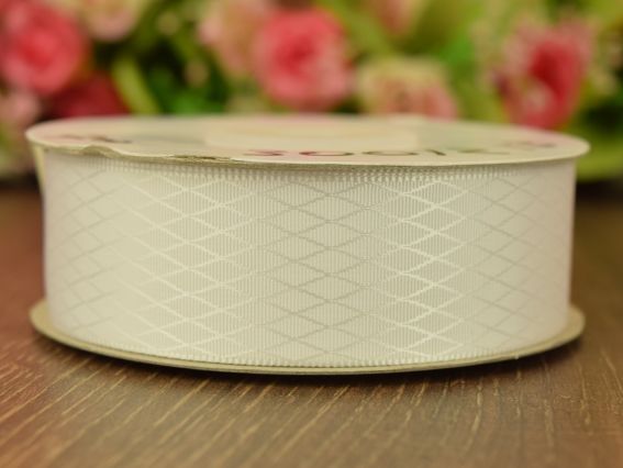 Лента атласная 25 мм №03 сетка-ромбики, Белая 1 м Лента атласная 25 мм №03 сетка-ромбики, Белая 1 м