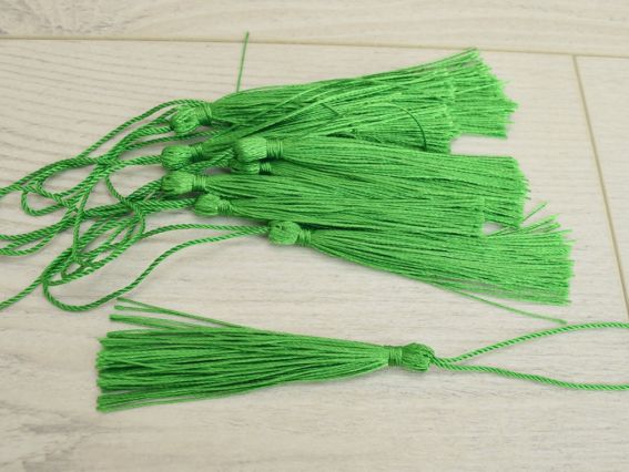 Кисти шелковистые 13,5 см, Зеленые DB1536, 10 штук