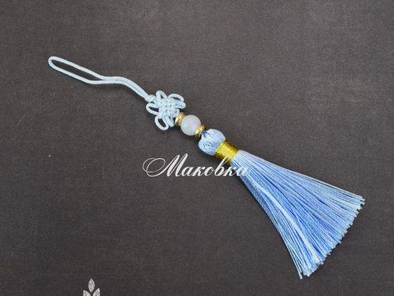 Кисточка голубая с бусиной и китайским узелком