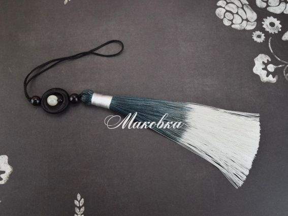 Кисточка ЧЕРНО-БЕЛАЯ с колечком и бусиной, 17(26)см, 1 шт