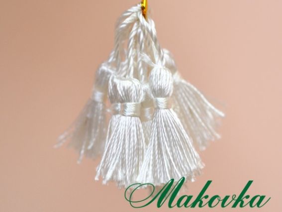 Кисти шелковые 4,5-5 см, белые, 10 штук Кисти шелковые 4,5-5 см, белые, 10 штук