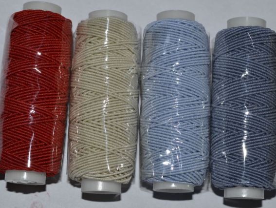 Швейная нитка-резинка классическая