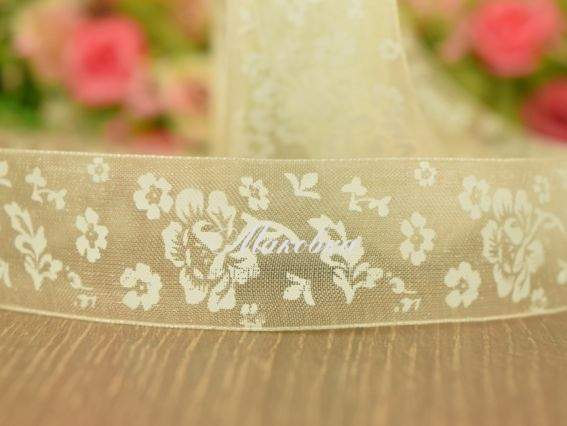 Лента Органза 25 мм, №01 Молочная с Белыми розами и цветами , 1 метр Лента Органза 25 мм, №01 Молочная с Белыми розами и цветами , 1 метр