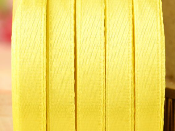 Атласна стрічка колір 013 Peri 6 мм, бобіна 36 ярд