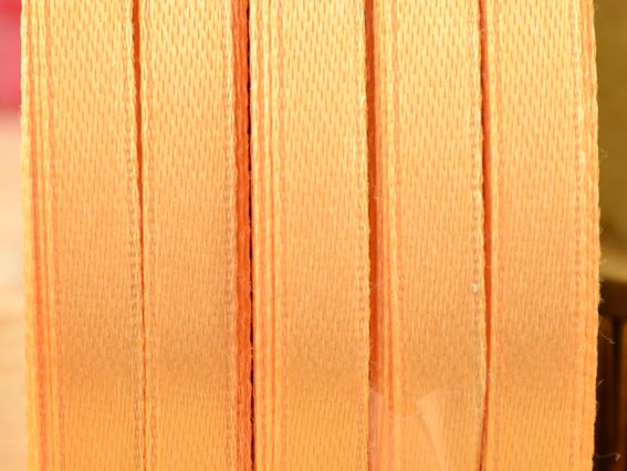 Атласна стрічка колір 032 Peri 6 мм, бобіна 36 ярд