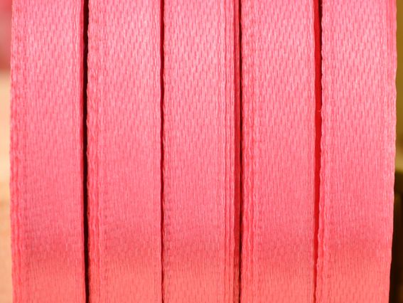 Атласная лента цвет 066 Peri 6 мм, бобина 36 ярд