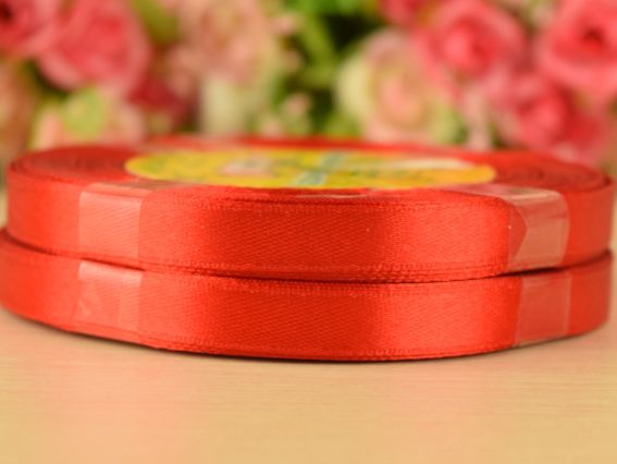 Лента атласная 10 мм Peri цвет 080 красный, бобинка 36 ярд Лента атласная 10 мм Peri цвет 080 красный, бобинка 36 ярд