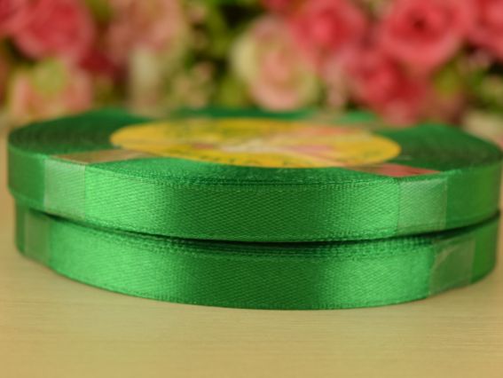 Лента атласная 10 мм Peri цвет 154 зеленый, бобинка 36 ярд