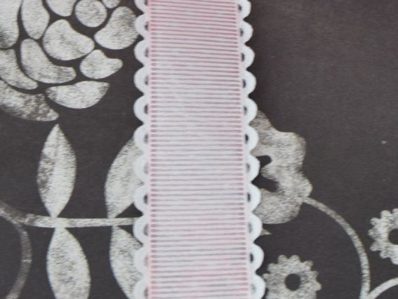 Лента с рисунком ширина 38 мм ЖЕЛТАЯ в белый горошек с ажурным бордюром, 1 метр