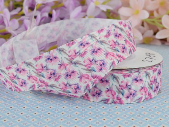 Синьо-рожеві квіточки Репсова стрічка 25 мм з малюнком, 1 метр