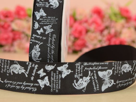 Репсовая лента 25 мм №18 Черная с надписями и бабочками Репсовая лента 25 мм №18 Черная с надписями и бабочками
