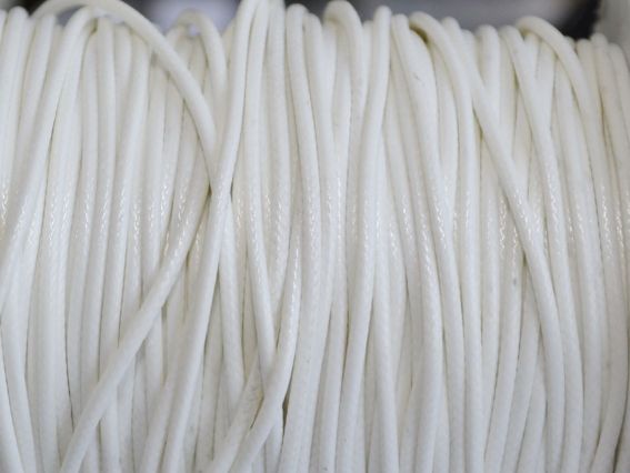 Вощений шнур корейського виробництва, 2 мм, білий