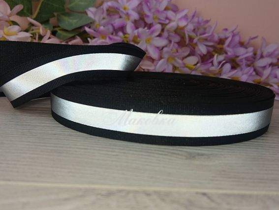 Светоотражающая лента 20-10 мм черная, 1 м