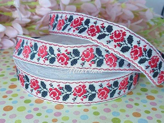 Тесьма гобеленовая 20 мм Розы черно-красные на белом, 1 м.