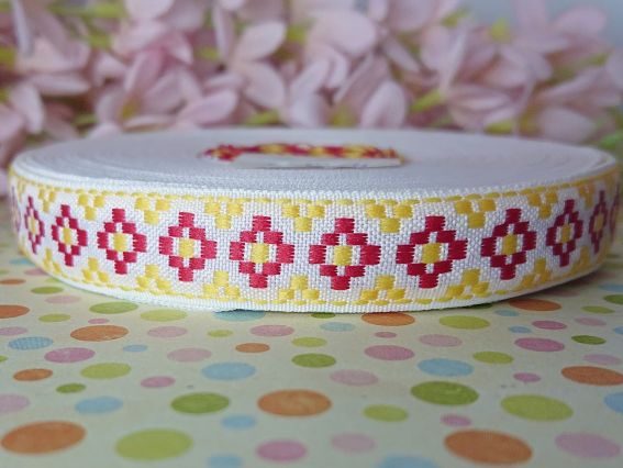 Гобеленова Стрічка з орнаментом червоно-жовті на білому 15 мм, 1 м