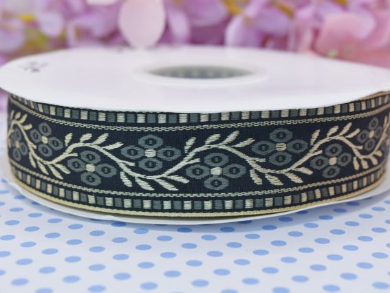 Гобеленовая лента с украинским орнаментом Бледно-золотая ветка с цветами на черном, 30 мм , 1 метр