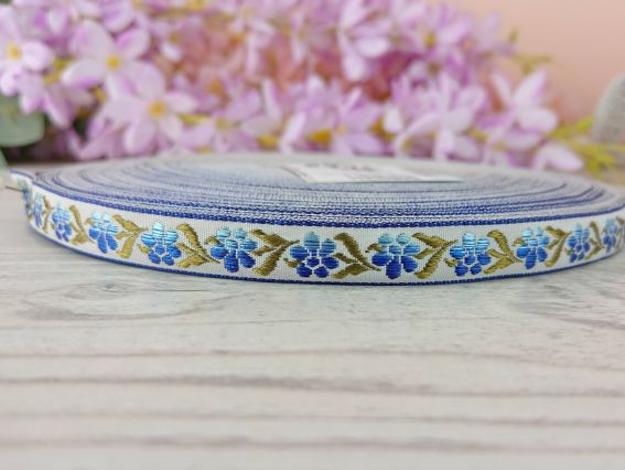 Гобеленова Тесьма з орнаментом блакитні квіточки 12 мм, 1 м