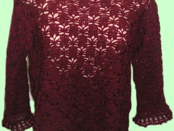 Бордовый ажурный джемпер: 2 варианта одной модели