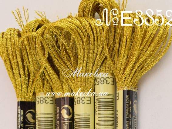 DMC Light Effects Е3852 темное золото, 8 м, 1 шт