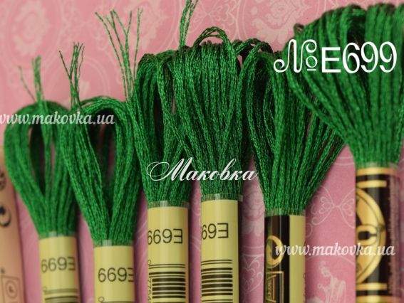 DMC Light Effects Е699 мулине метализированное темно зеленое, 8м , 1шт DMC Light Effects Е699 мулине метализированное темно зеленое, 8м , 1шт