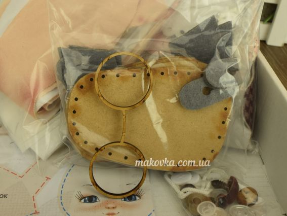 Іграшка ZOOSapiens  К1075 лялька Дівчинка з котиком , набір для шиття