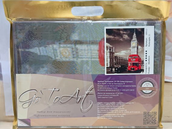 Картина стразами Червоний автобус, 189512 Go to Art Діамантові ручки на підрамнику