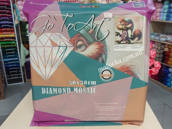 Картина стразами 177396 Доброго ранку (Сонна білочка) Go to Art Діамантові ручки на підрамнику