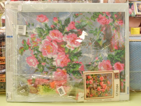 Картина стразами GT 70584 Мамині троянди набор 188113 Діамантові ручки
