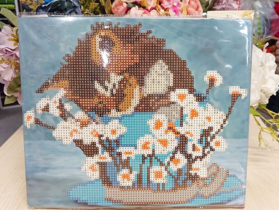 Картина стразами 5D 178678 Сон в ромашках (кошеня) 21х25см, Go to Art підставка