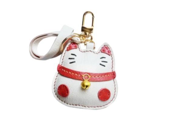 Підвіска Кіт білий, комплект для шиття зі штучної шкіри, Набір для творчості. КМР-001