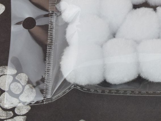 Кульки помпончики, колір білий , розмір 2,5см, 20 шт