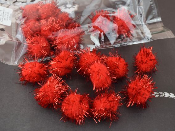 Шарики помпончики, С люрексом Красные, 2,5 см, 10г  DA118139-025