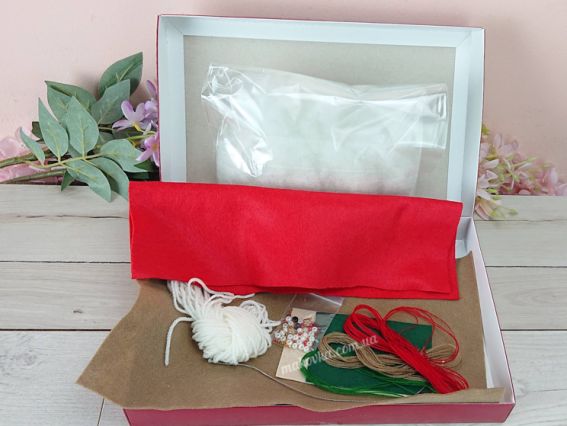 Фетровая игрушка Новогодний гном , ФН-117 ВДВ, набор для шитья из фетра игрушки