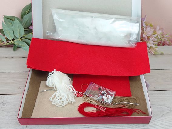 Фетровая игрушка Новогодна гномиха , ФН-118 ВДВ, набор для шитья из фетра игрушки