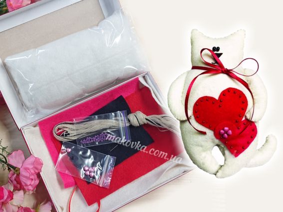 Кот Себастьян ФН-99 ВДВ, набор для шитья из фетра