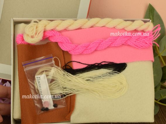 ФН-91 Киса Лиза Набор для шитья игрушки из фетра, ВДВ Набор для творчества. Фетровые игрушки 