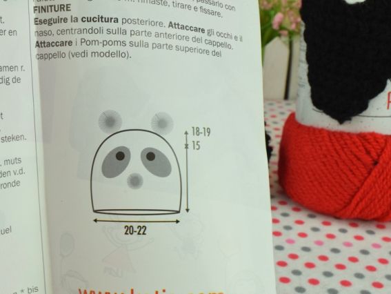 Шапочка Панда набір для в'язання Katia