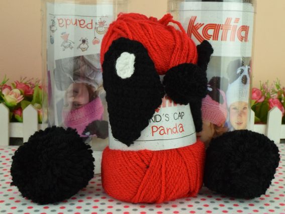 Набір для в'язання Katia Шапка Панда Червона