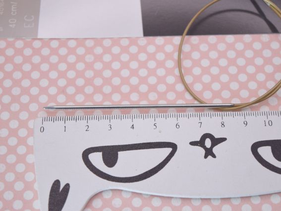 Круговые вязальные спицы ADDI 105-7/2-40 на золотой леске, из латуни, длина 40 см, №2 мм